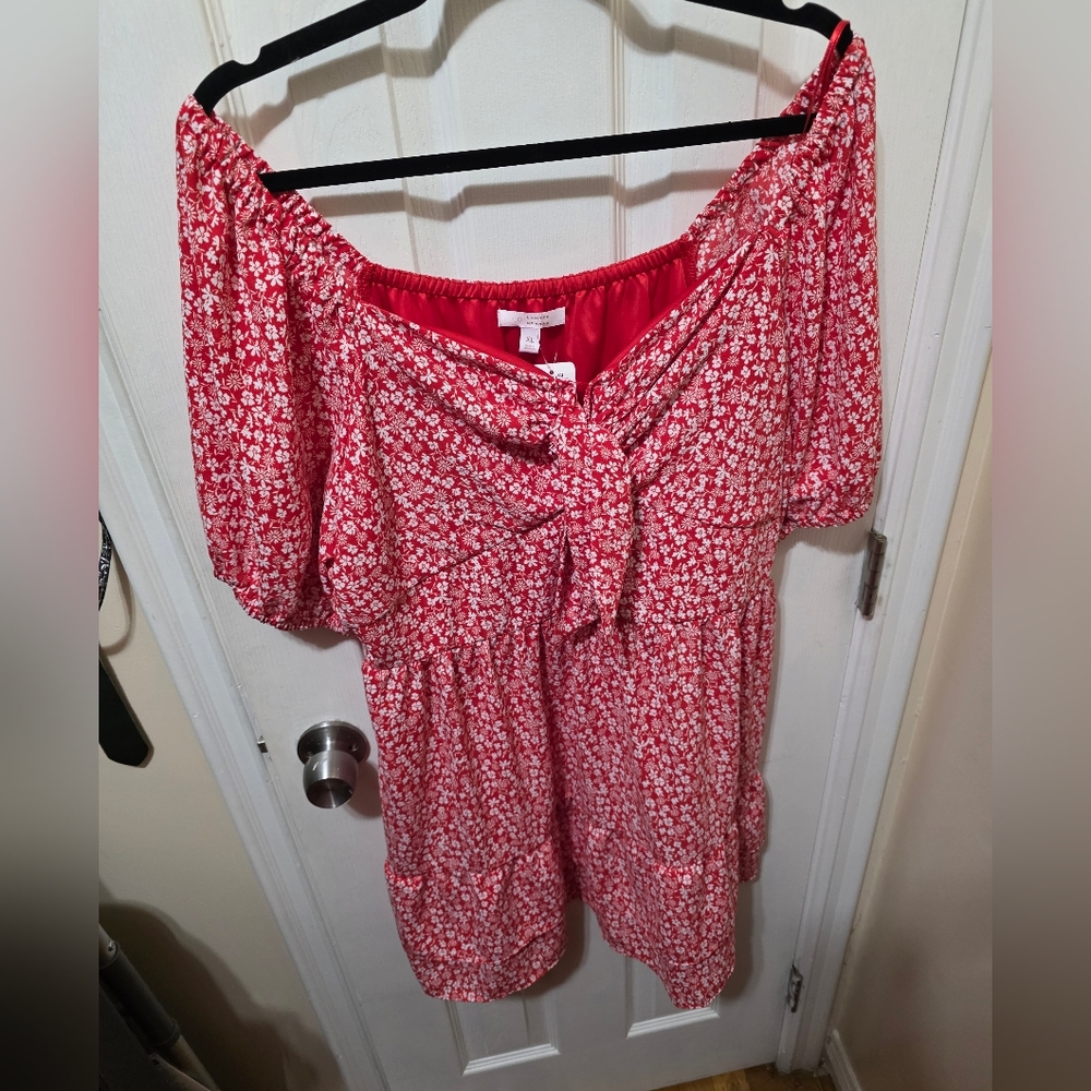 EUC Red Floral Puff Sleeve Dress with Tie Front